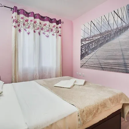 Espanhouse Chapaprieta 1 Bedroom *